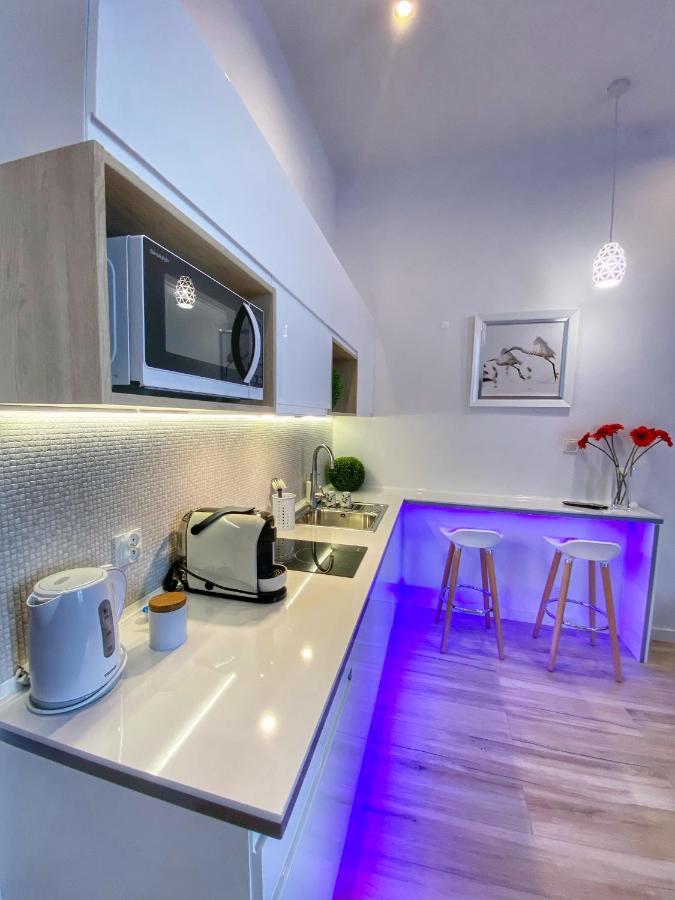 Apartament Bialy Z Jacuzzi Krakau Buitenkant foto