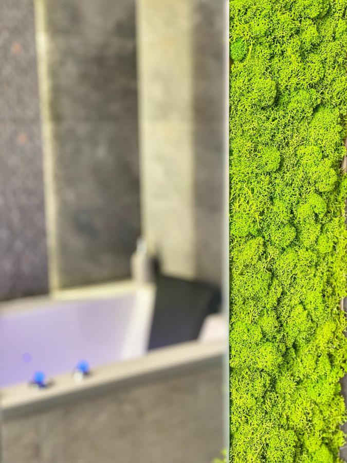 Apartament Bialy Z Jacuzzi Krakau Buitenkant foto